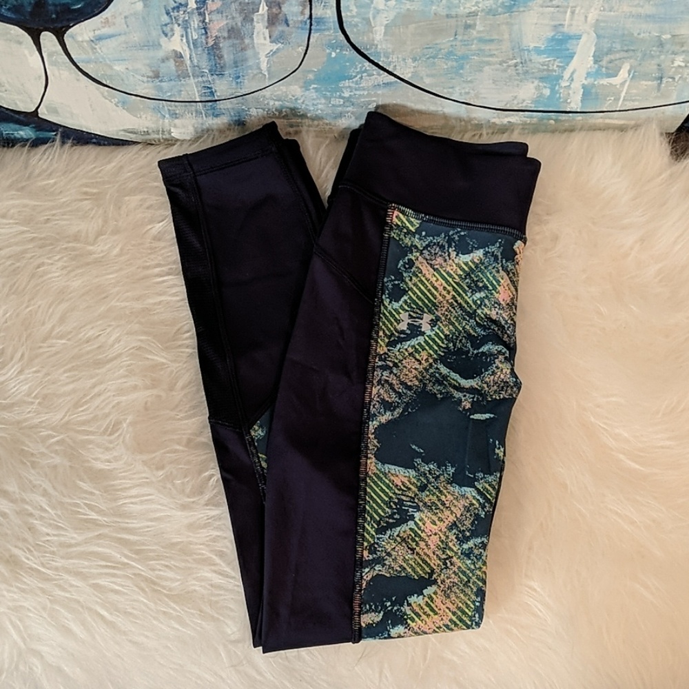Woman's Under Armour Heat Gear Size XS